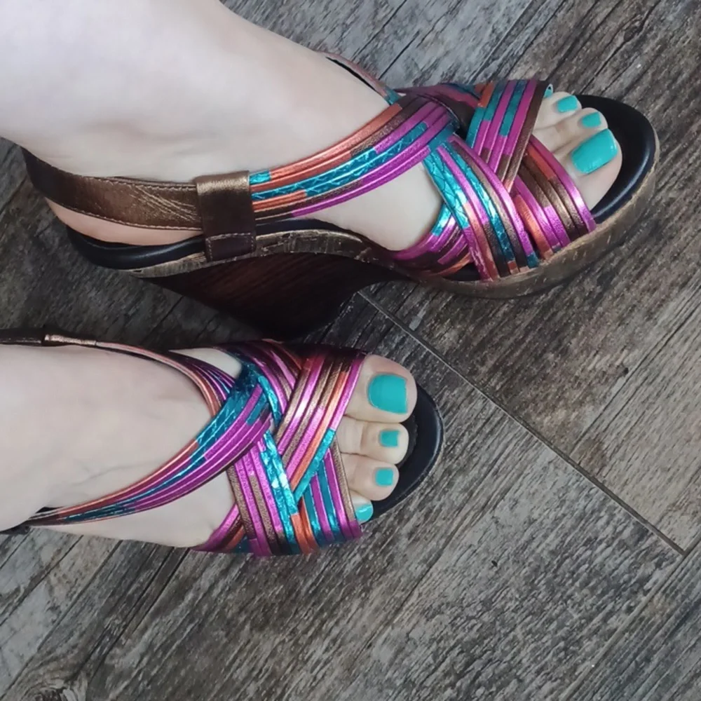 Donald J Pliner wedge sandals